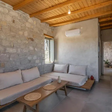 Katoikia Milos Slow Living Homes