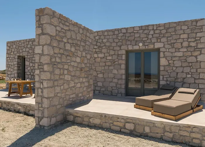 Katoikia Milos Slow Living Homes Mandrakia