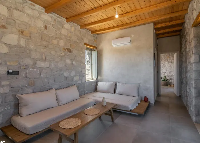 Katoikia Milos Slow Living Homes