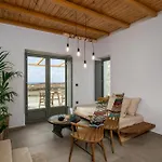 Katoikia Milos Slow Living Homes