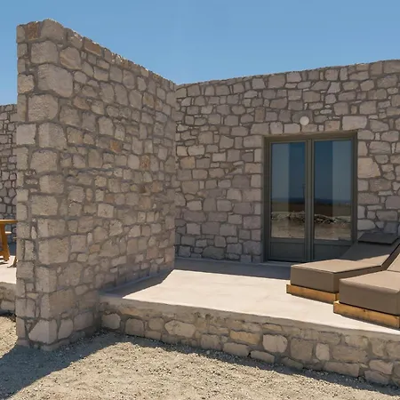 Katoikia Milos Slow Living Homes Mandrakia