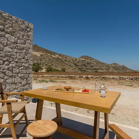 Katoikia Milos Slow Living Homes Mandrakia