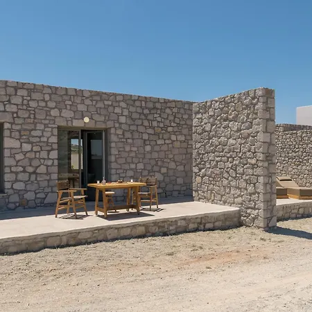 Katoikia Milos Slow Living Homes Ferienhaus Mandrakia