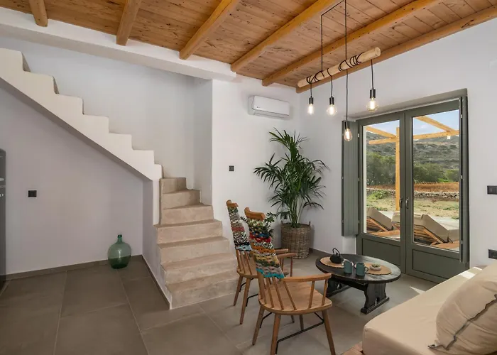 Feriehus Katoikia Milos Slow Living Homes Mandrakia